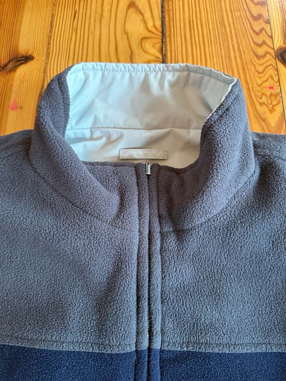 Generic Reversible Fleece Jacket - Picture 7 of 8